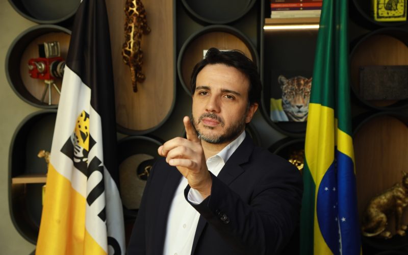 Missão oficializa Renan Santos como candidato a presidente em convenção