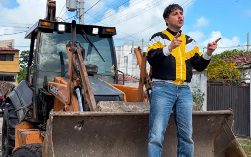 Segurança da PB diz que barricada retirada por Renan Santos era entulho, não bloqueio de facção