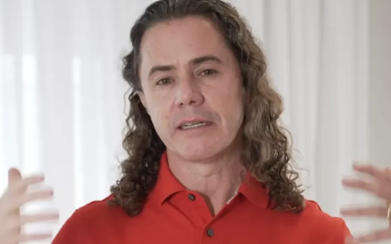 Veneziano reage a perdas de apoio para o Senado e chama Nabor de “candidato do Banco Master”