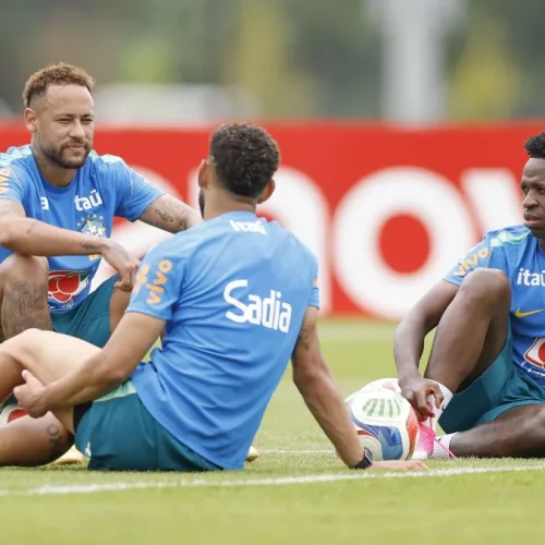 Brasil enfrenta Escócia hoje com possibilidade de estreia de Neymar na Copa do Mundo