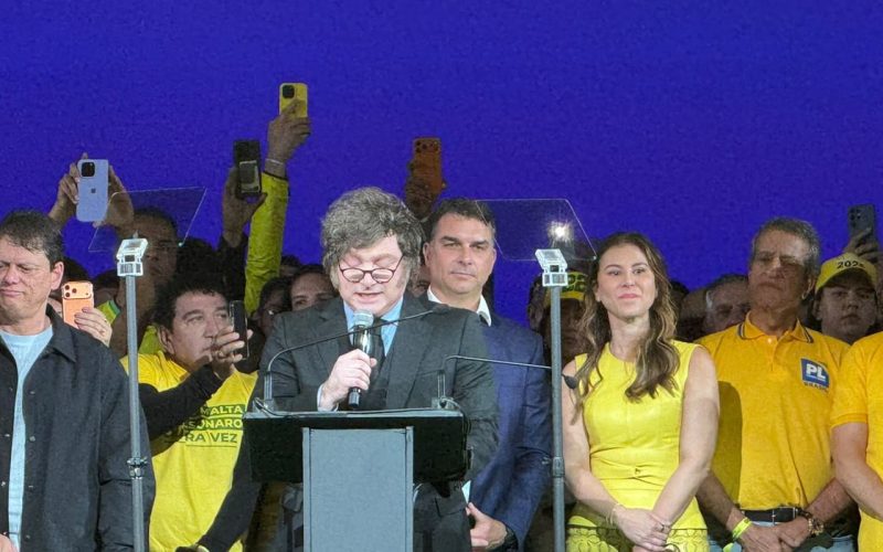 Após ofensas de Milei a Lula, Itamaraty chama embaixador para consulta